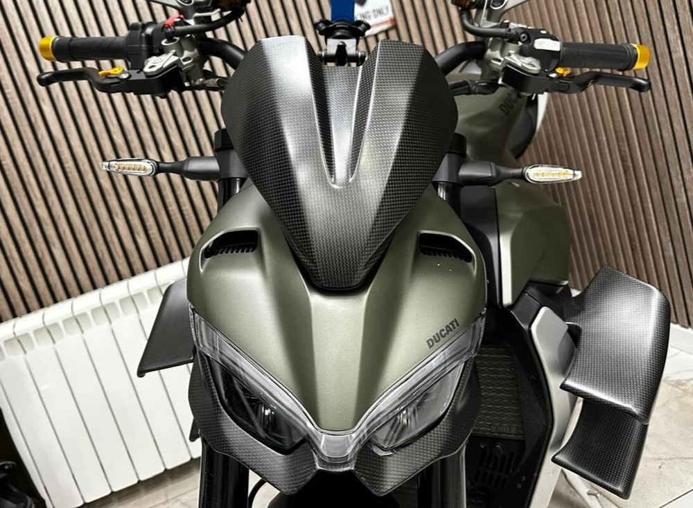 Fullsix Карбоновое ветровое стекло - короткое Ducati Streetfighter V4 MD-SF20-S92S