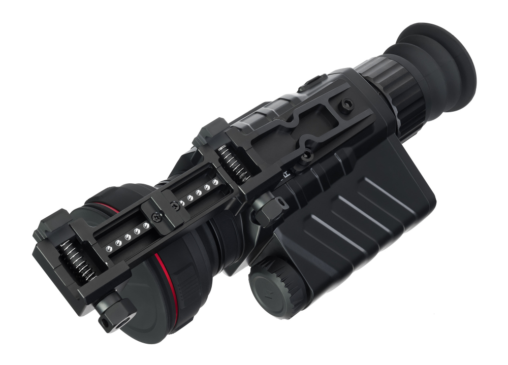 Монокуляр цифровой Levenhuk Fatum RS170, с прицельным крепежом