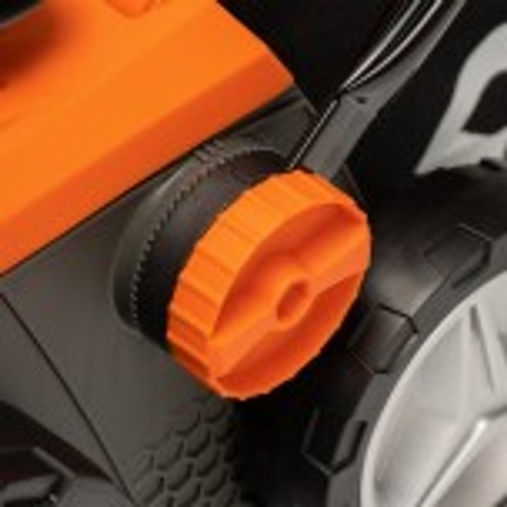 Скарификатор аккумуляторный DAEWOO DSC 3842Li SET