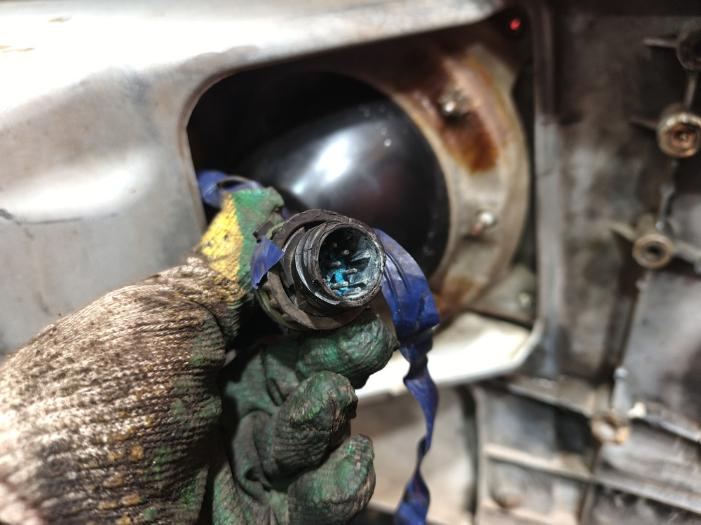 Бампер передний