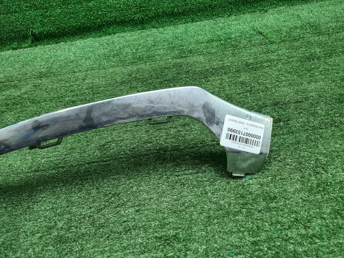 Молдинг бампера LH Mercedes C w205 (14-18) AMG