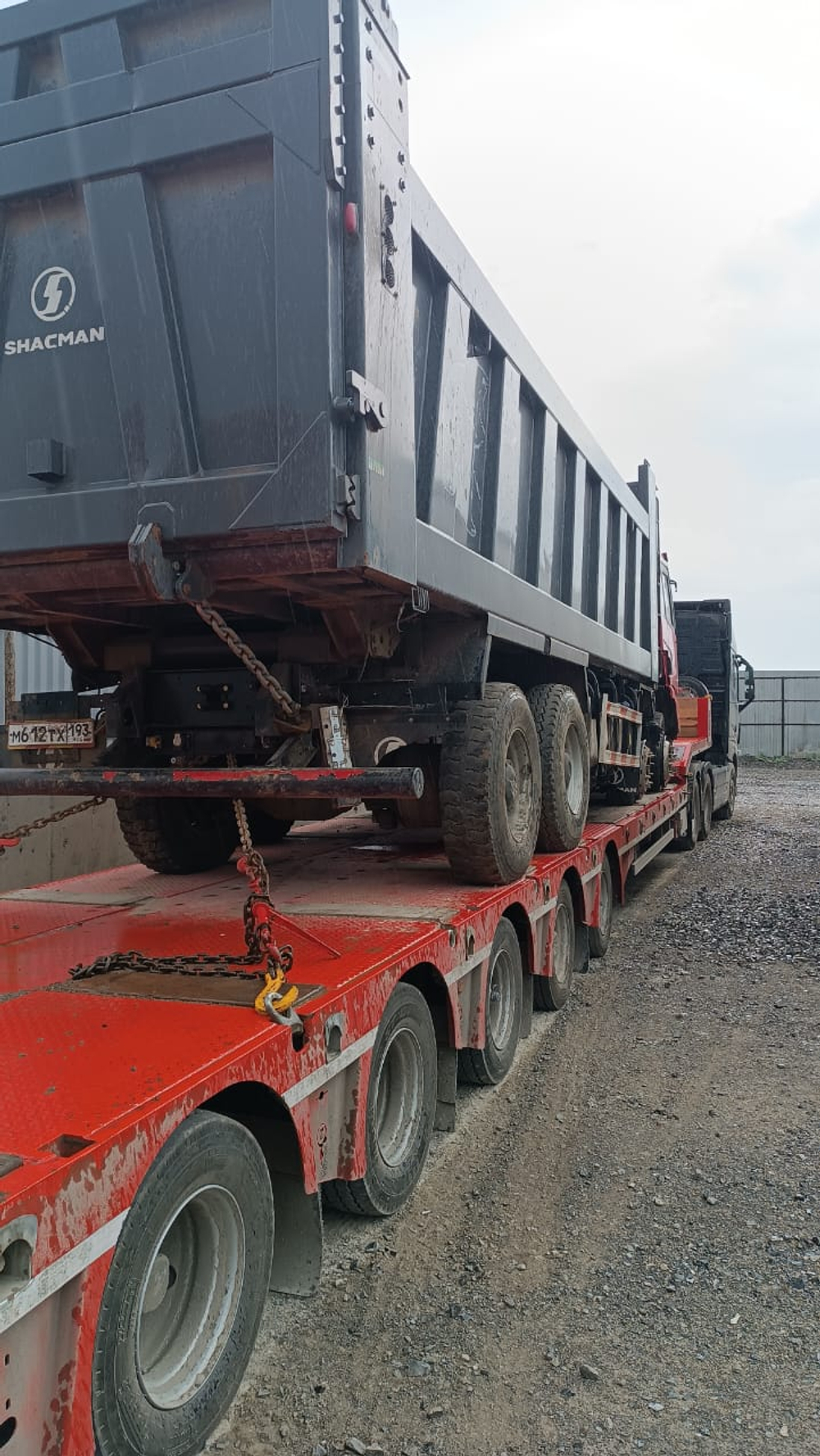 Shacman (Shaanxi) SX* 8x4 Самосвал SX33186V366 (Дизельный, 11,6 л, 423 л.с., МТ)