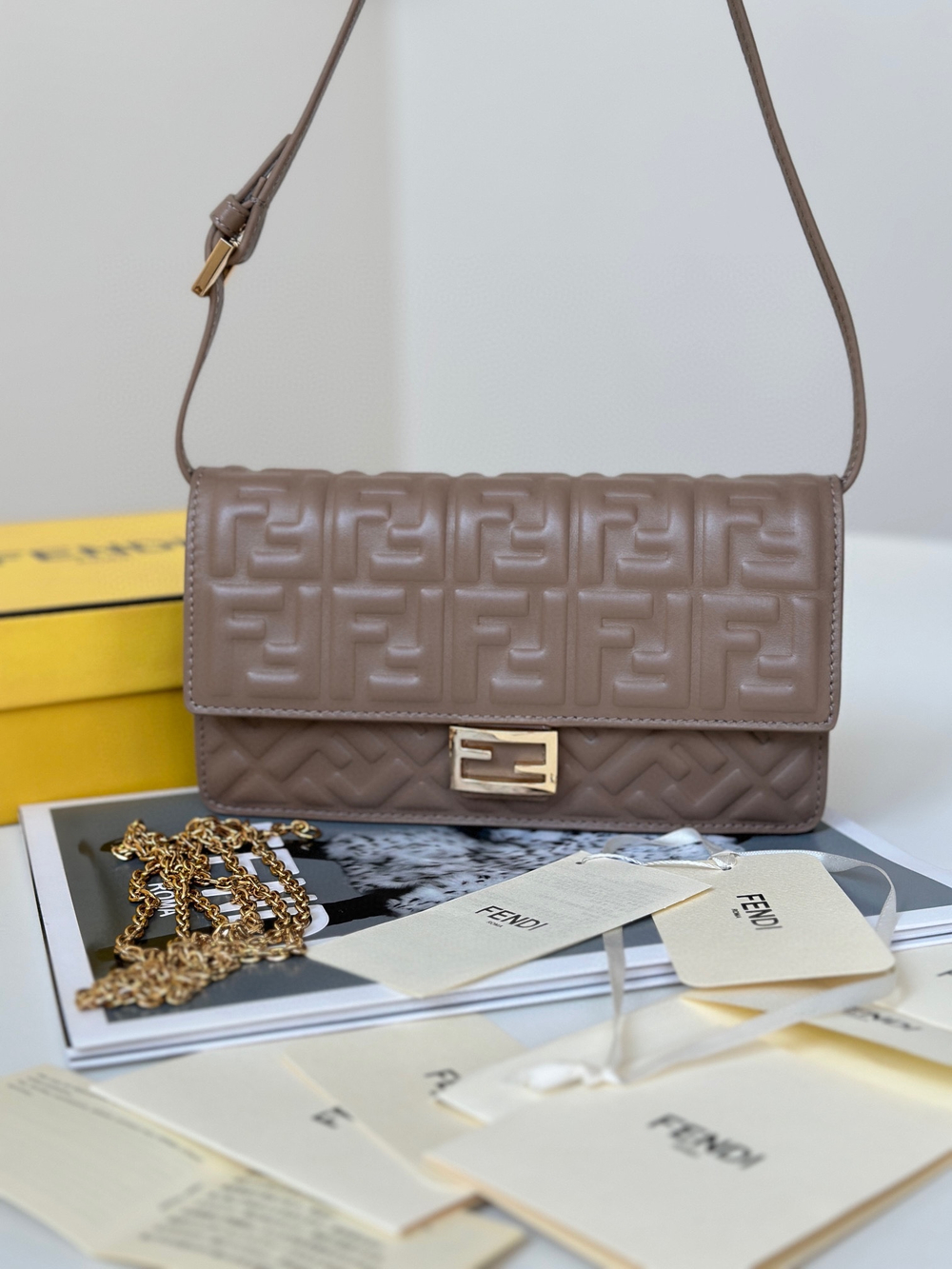 Fendi Wallet On Chain Baguette 21 cm