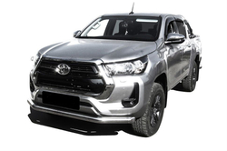Защита переднего бампера (нержавейка) Toyota Hilux (2020-2023) d76