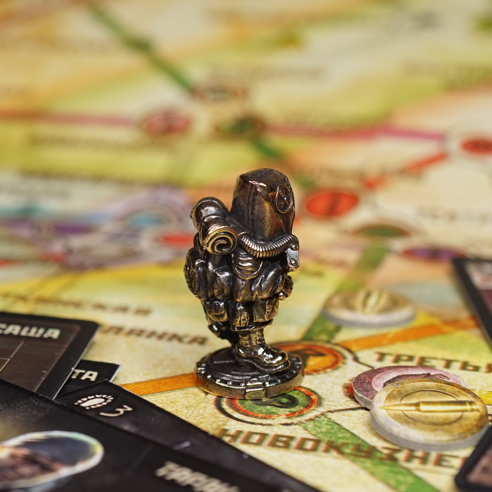 Коллекционная фигурка "Сталкер" , бронза