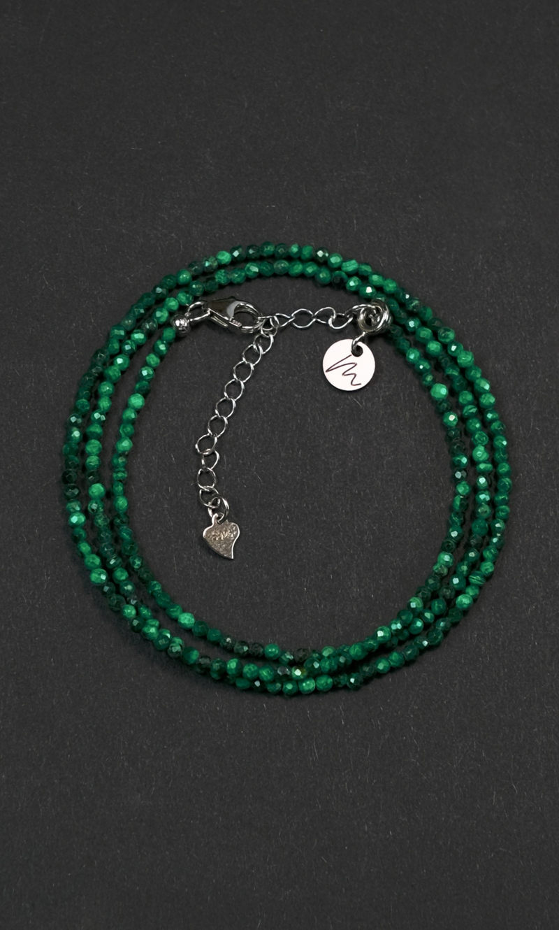 Цепочка "Memo about Career" из малахита на замочке 47-54 см