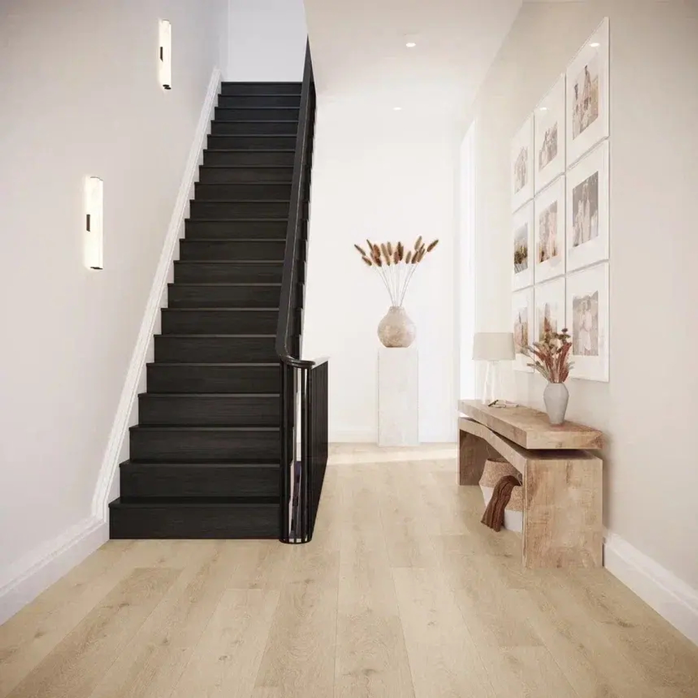 LVT плитка Invictus Maximus Plank Silk Oak Latte