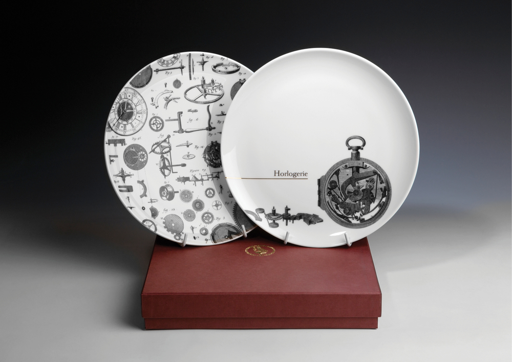 Подарочный набор тарелок "Часовое дело"