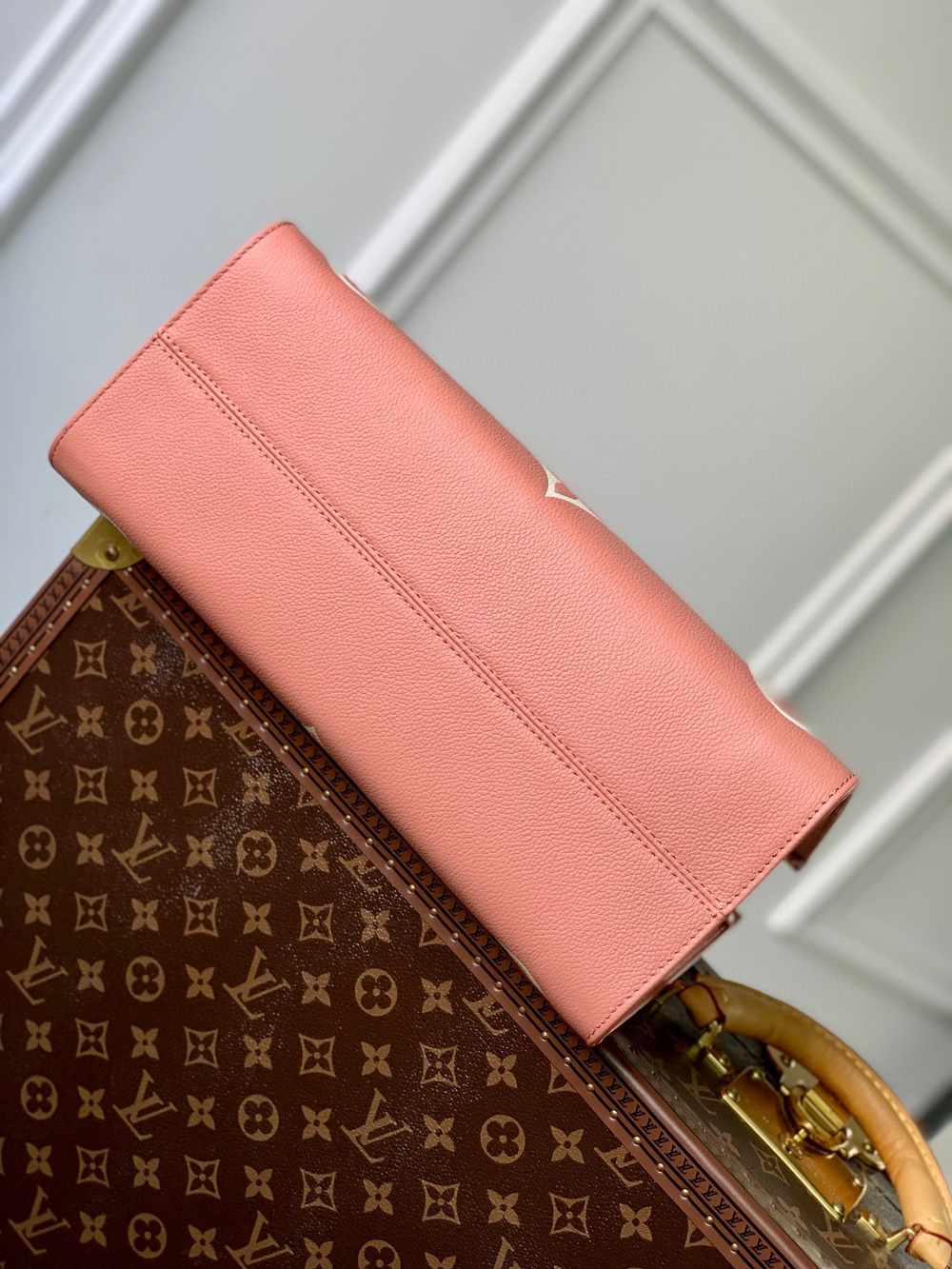 Louis Vuitton OnTheGo MM