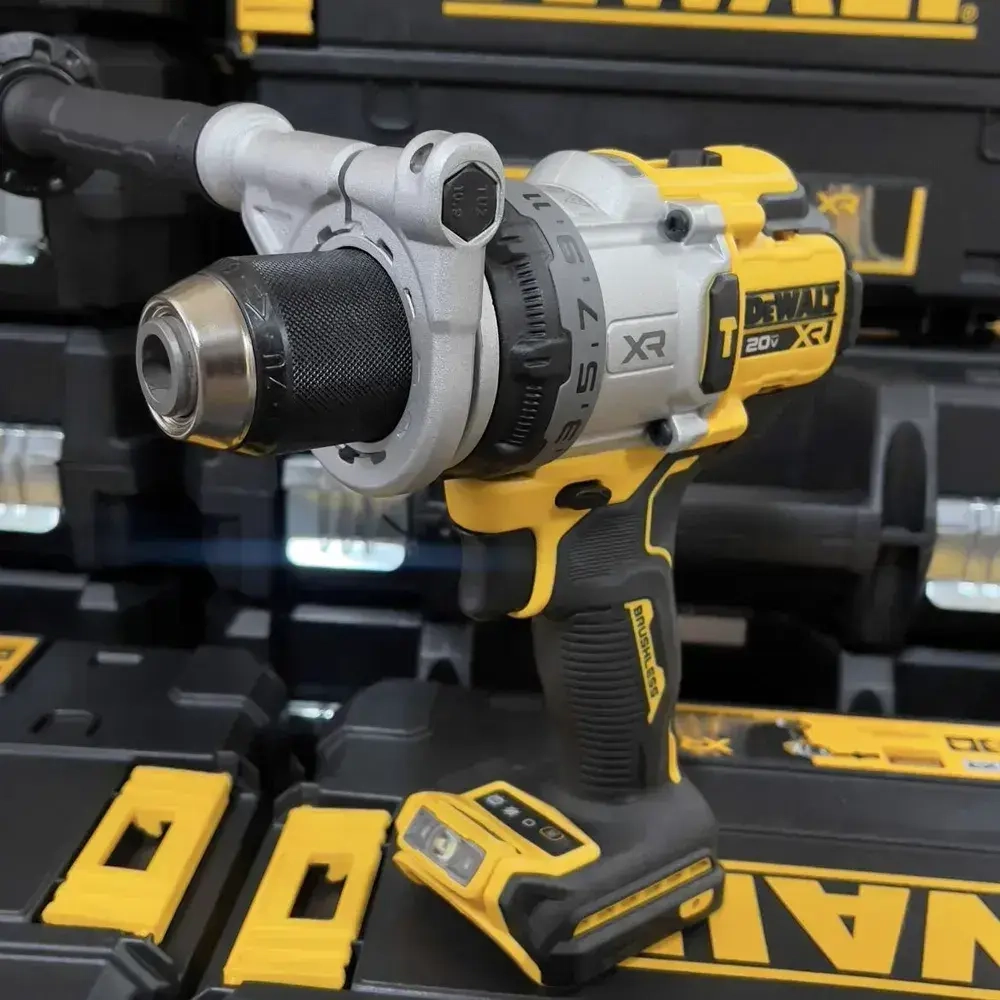 Высоконагрузочная ударная дрель-шуруповерт аккумуляторная DeWalt DCD1007NT 20В, 2250 об/мин, 169 Нм, 38250 уд/мин, без АКБ и ЗУ, с ящик для инструментов