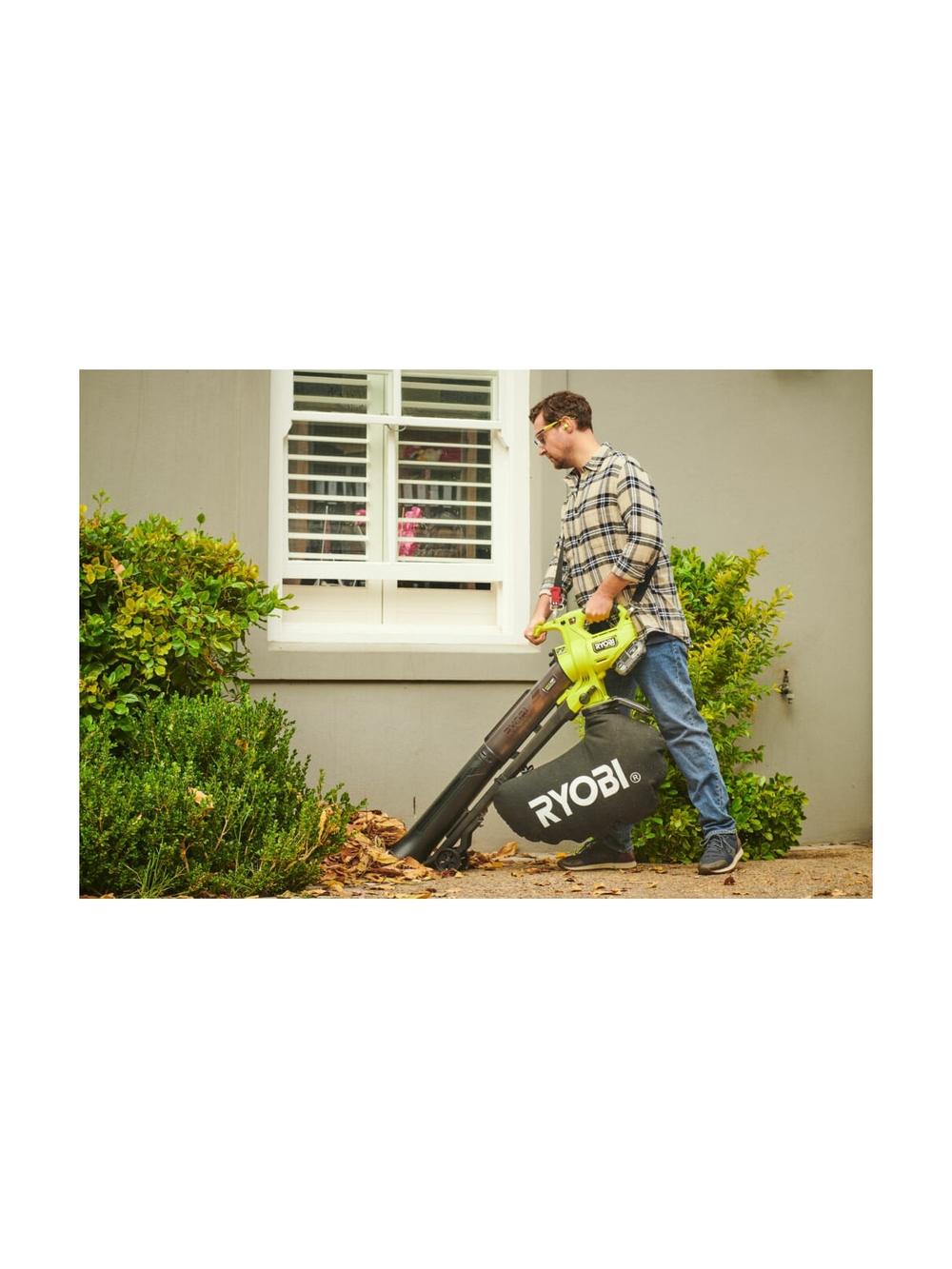 Бесщеточный садовый пылесос-воздуходувка Ryobi ONE+ 18В RY18BVXA-0 5133005546