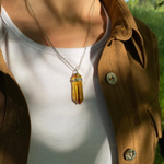 Кулон "Кристалл" темный с цепочкой, серебро 925, натуральный янтарь.