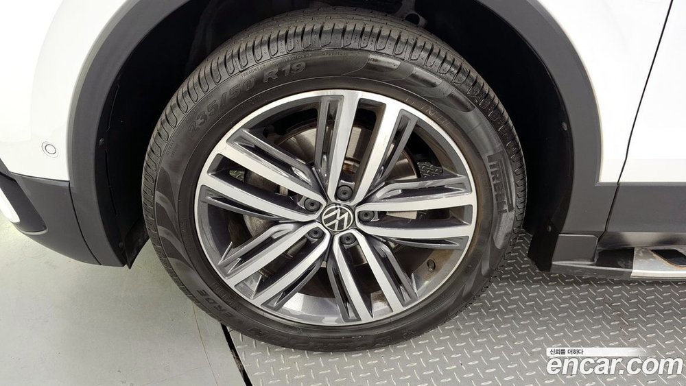 Volkswagen Tiguan Allspace 2.0 TSI Prestige (11.2022)