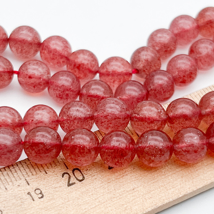 "Клубничный" кварц бусины, диаметр около 8,7-8,9 мм, цена за 11 шт (1/4 нити)
