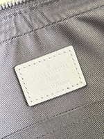 Louis Vuitton Duo Messenger