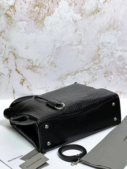 BALENCIAGA RODEO HANDBAG с крокодиловым тиснением, черная