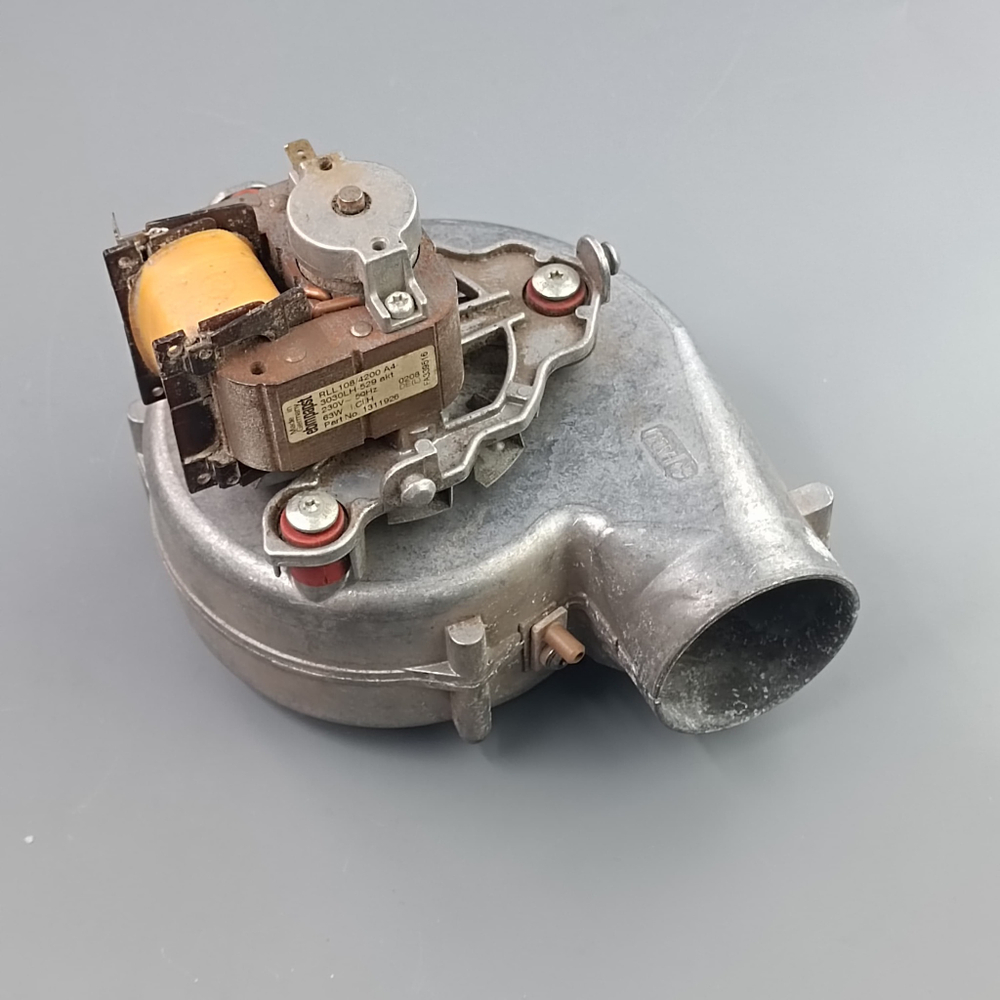 Б/У Вентилятор для котлов ARISTON Genia Maxi, Genia Dea Rio (RLL108/4200A4 3030LH-529) арт. 61311926