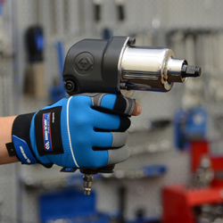 KING TONY (P33411-040E) Гайковерт пневматический ударный 1/2", 678 Нм, в комплекте перчатки антивибрационные