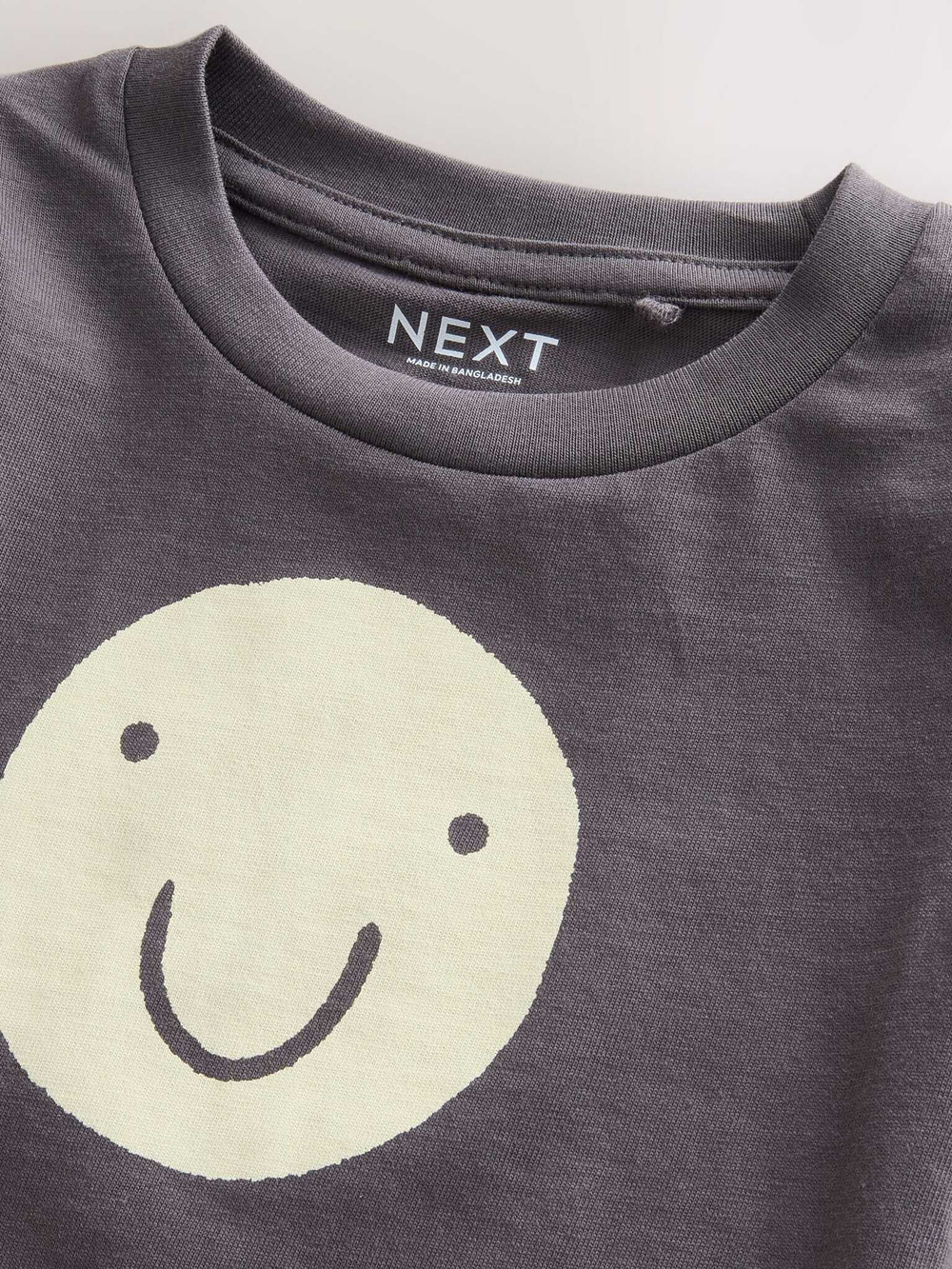 Куртка джинсовая с капюшоном и футболка в комплекте для мальчика Next AH3-452, Молочный, Серый