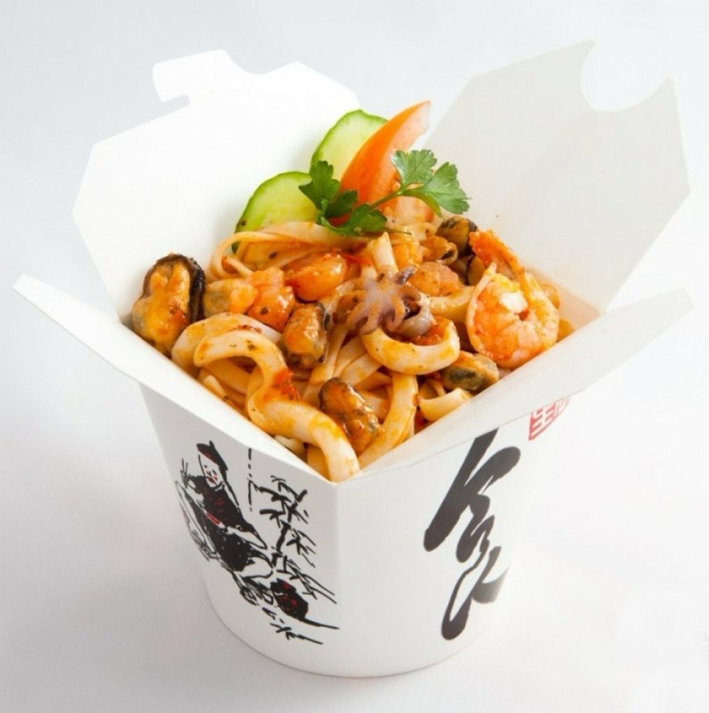 Wok с морепродуктами