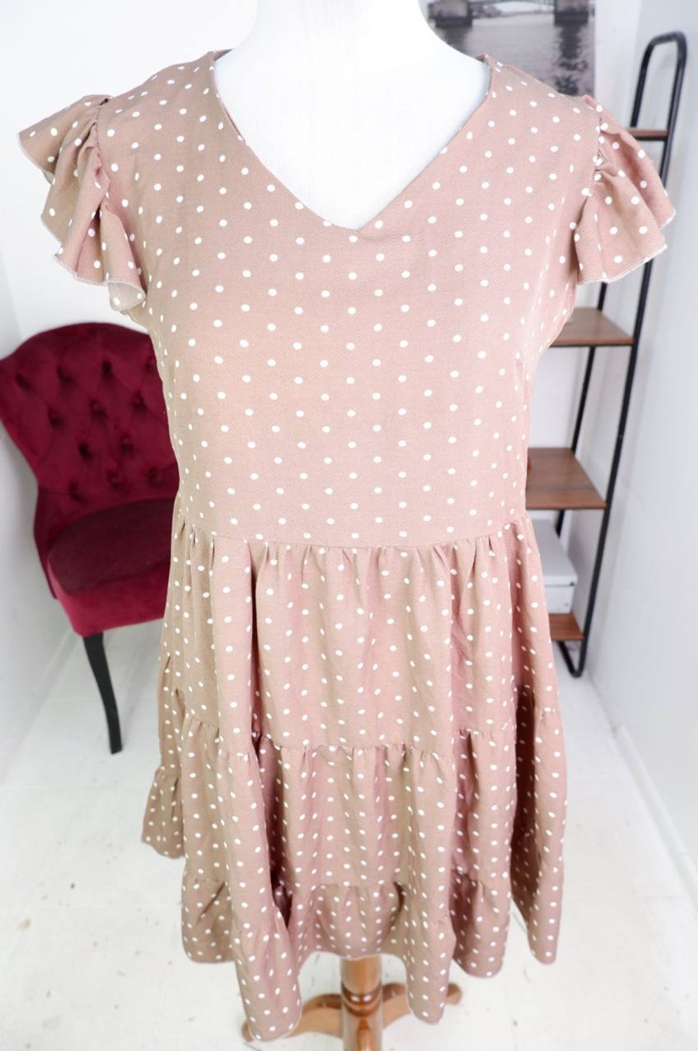 Платье для дружеской прогулки, визуально на 48 размер