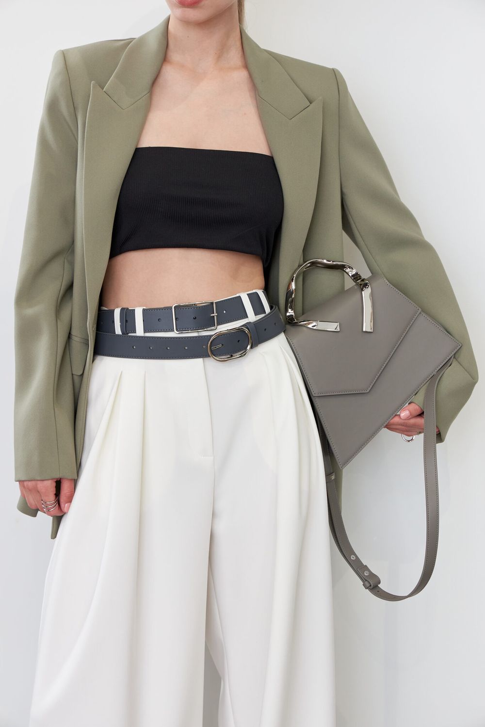 БАЗОВЫЙ РЕМЕНЬ С ПРЯМОУГОЛЬНОЙ ПРЯЖКОЙ GRAPHITE