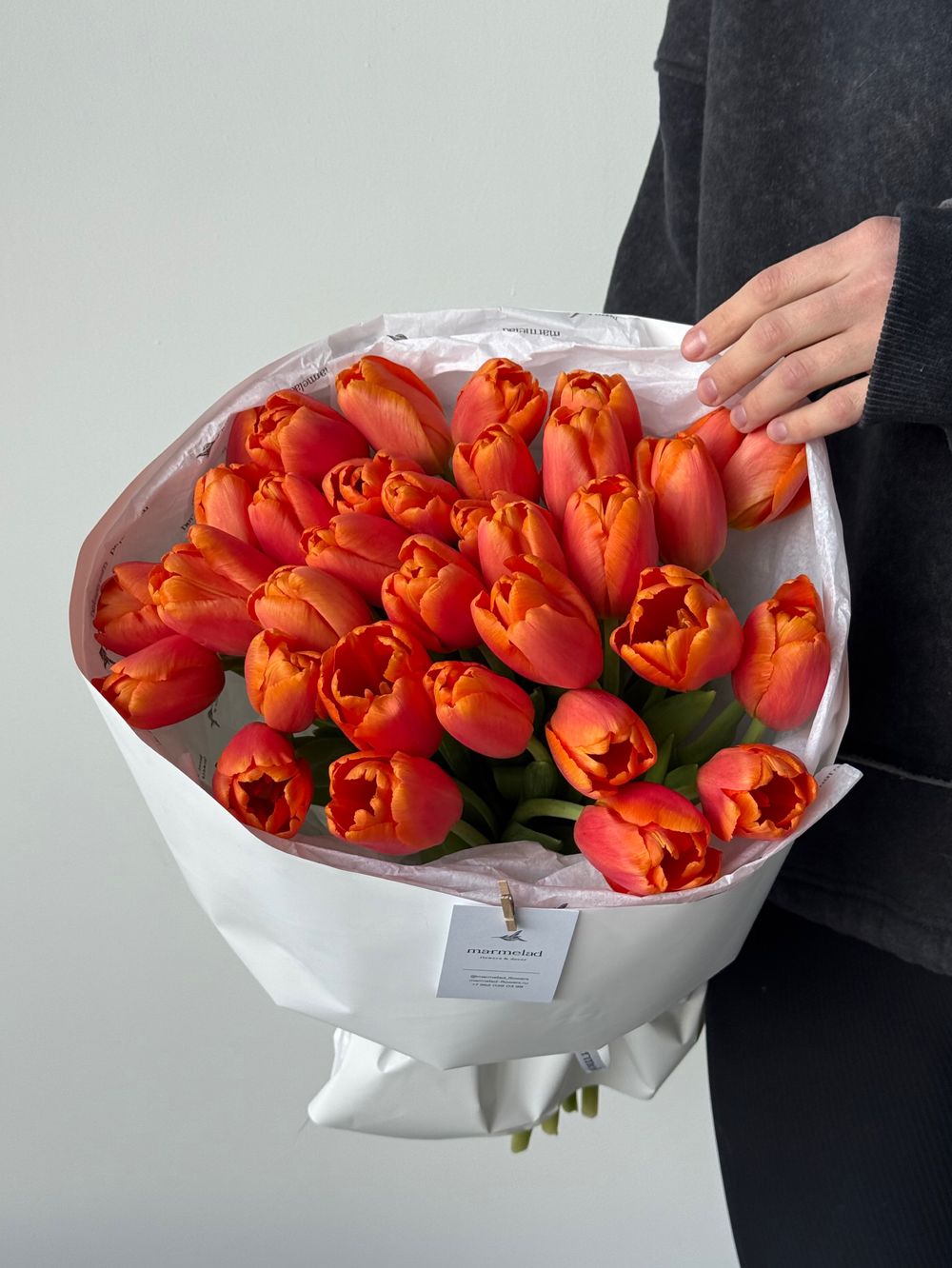 Букет из 35-ти оранжевых тюльпанов