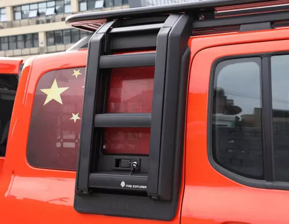 Платформа с люстрой на крышу и боковой лестницей для TANK 300 2021+ Танк обвес походный