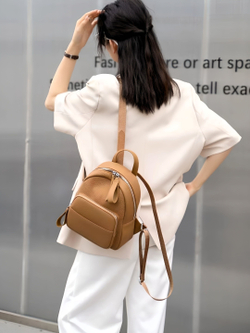 женский рюкзак из натуральной кожи