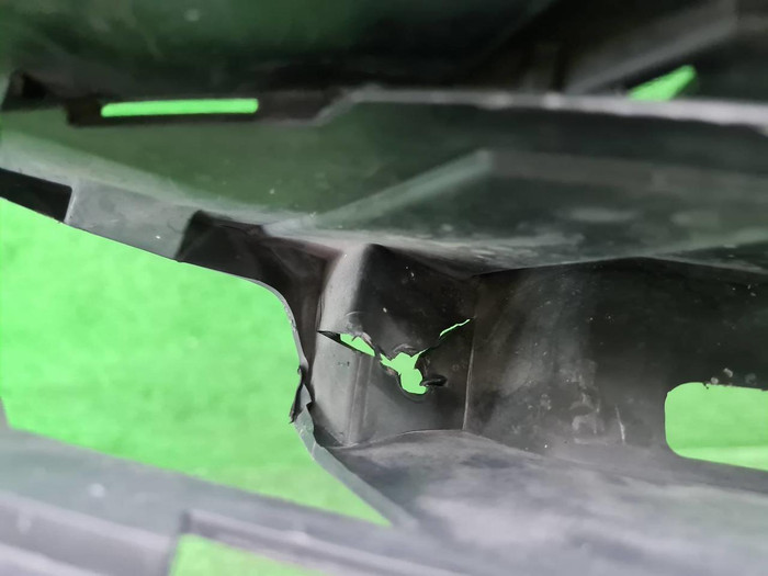 Решетка перед. бампера Porsche Cayenne 958 (14-18)