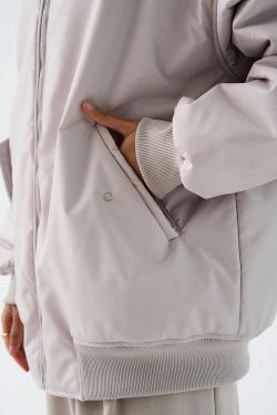 Куртка бомбер светло-серого цвета