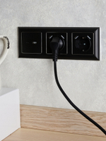 BRITE Розетка 1-местная с заземлением с защитными шторками 16А с USB A+A 5В 3,1А РЮш10-2-БрЧ черный IEK