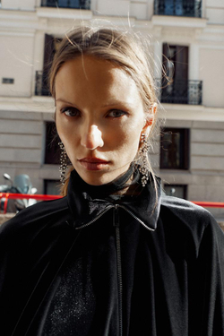 ZARA БАРХАТНЫЙ БОМБЕР, ЧЕРНЫЙ