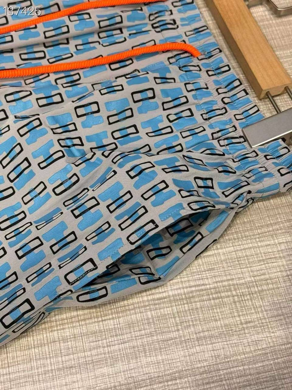 Шорты Hermes