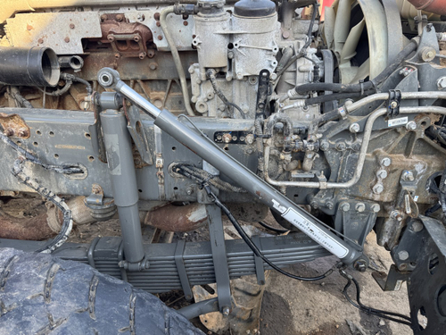 Цилиндр подъема кабины