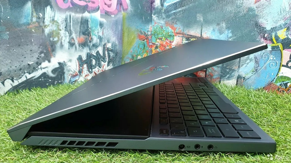 Asus ROG Zephyrus I7-10/16Gb/ RTX 2070 8 Gb/300 Гц