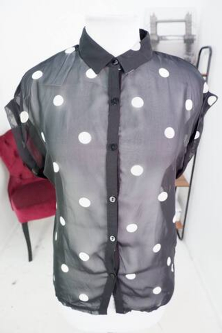 Блузка в крупный горох, визуально на 44 размер