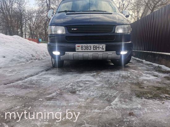 Решетка радиатора BLACK для VW T4 косой