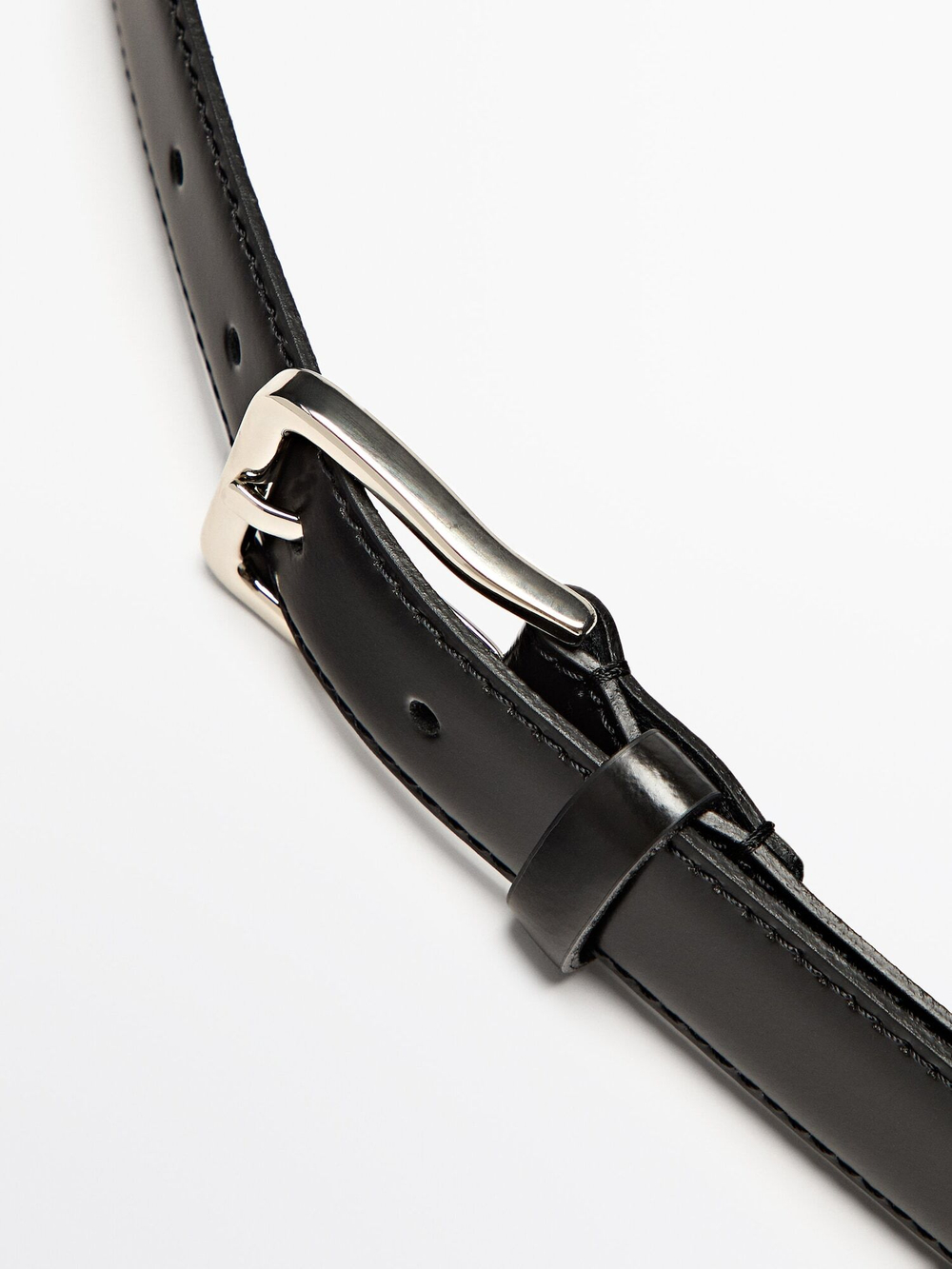 Massimo Dutti Кожаный ремень с декоративной строчкой, черный