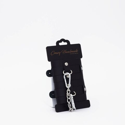 Черные кожаные наручники с хромированной фурнитурой