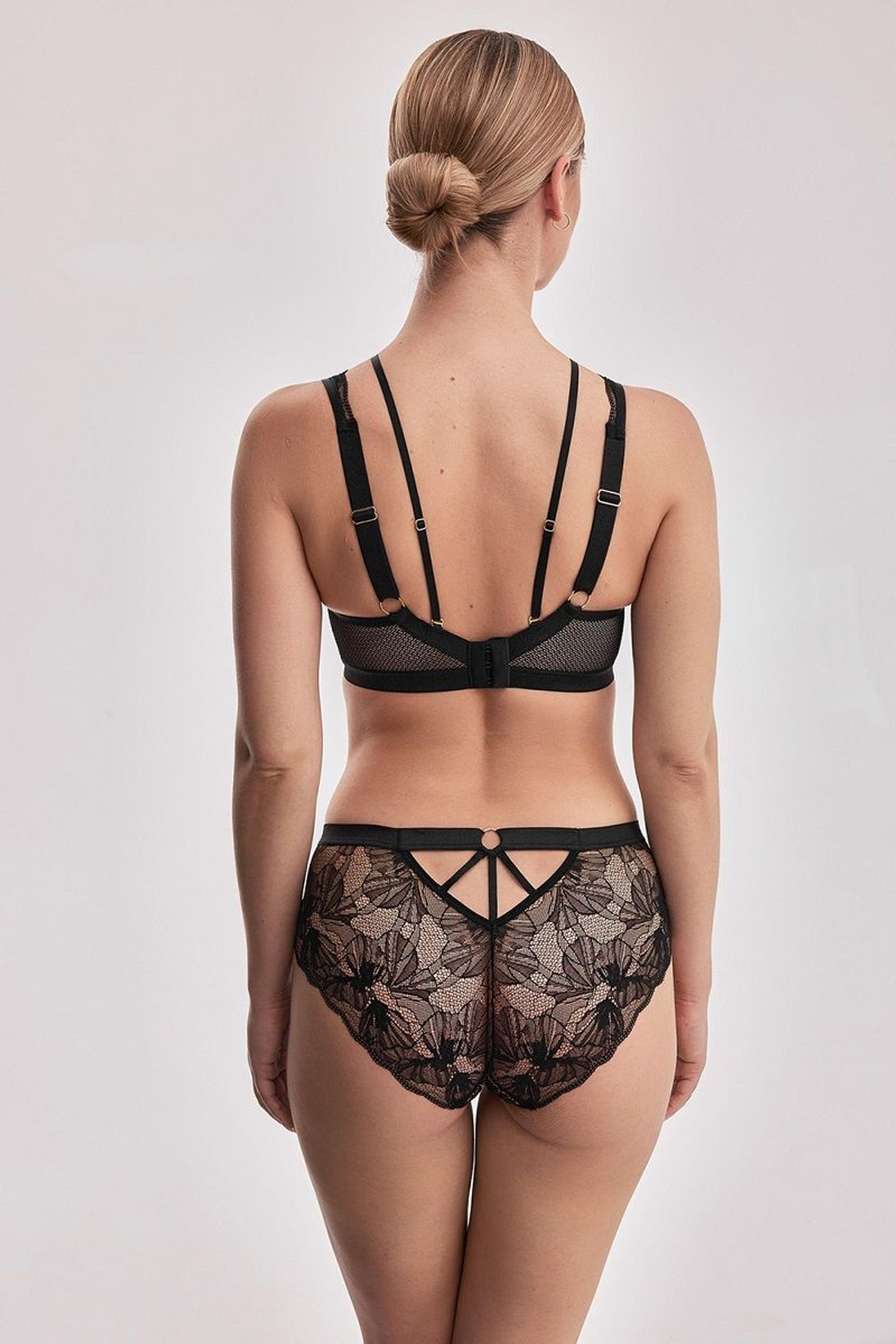 Трусики-слип с завышенной линией талии Volare (Размер: 44) (Цвет: черный)