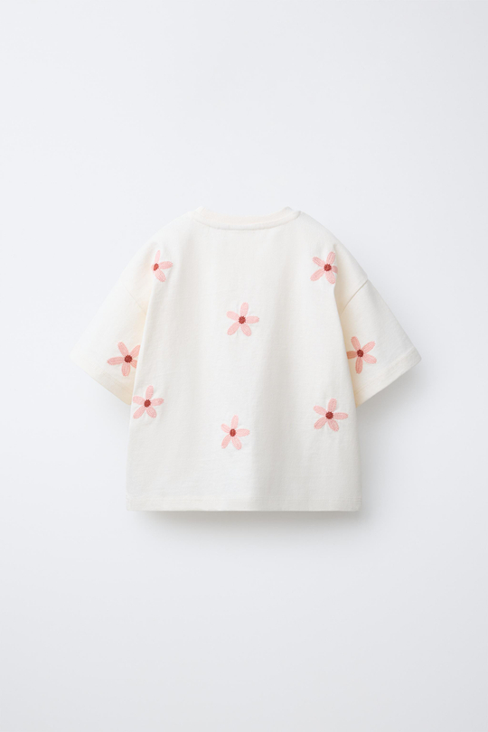 ZARA ФУТБОЛКА С ВЫШИТЫМИ ЦВЕТАМИ, ЭКРЮ