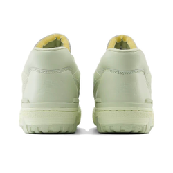 New Balance 550 "Deep Lichen Green"