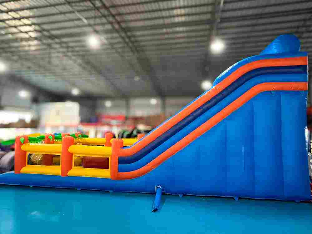 Надувной батут-горка "Супер-волна ST" 12*5*8 м