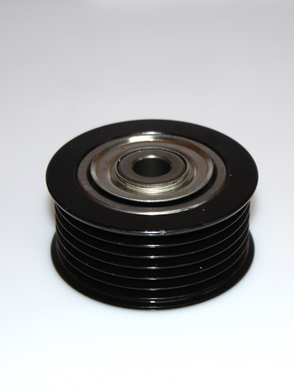 Ролик направляющий приводного ремня 1341A042 для Mitsubishi