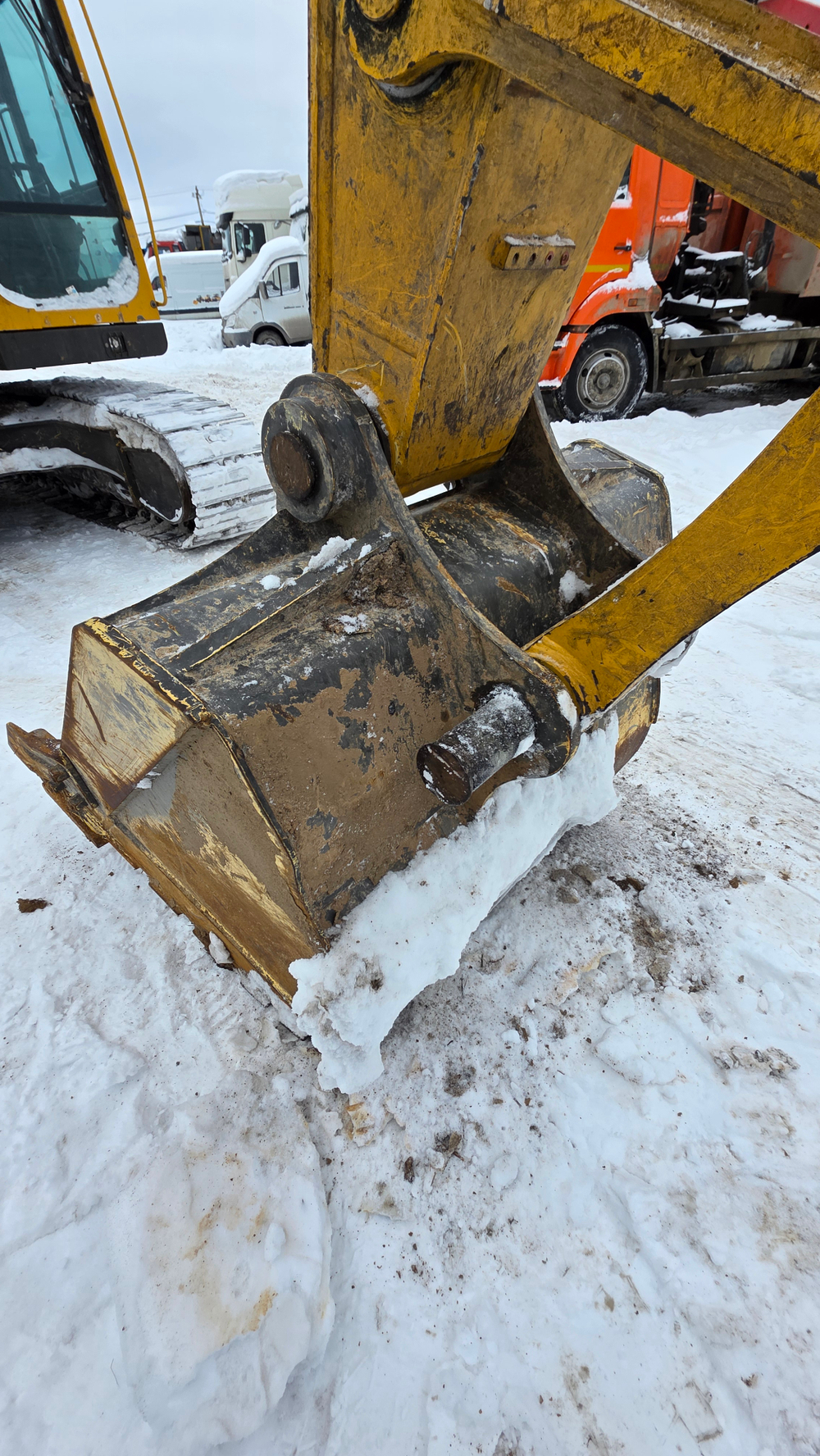 LGCE E6210 Экскаватор E6210F (Дизельный, 6,1 л, 167 л.с., АТ)