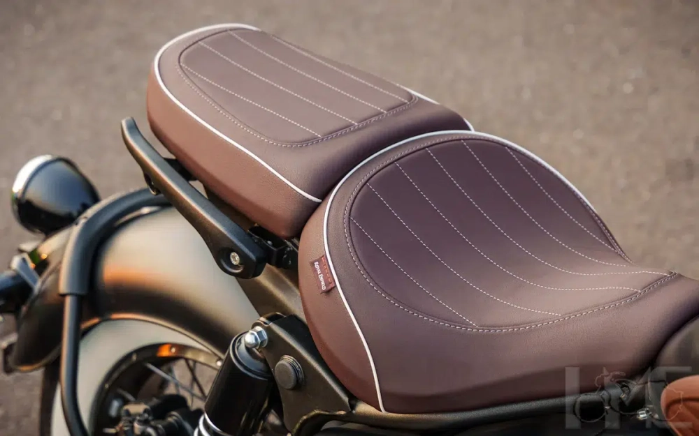 Сиденье Royal Enfield, коричневое Custom Brown Rider Seat – Goan Classic, KXA00187