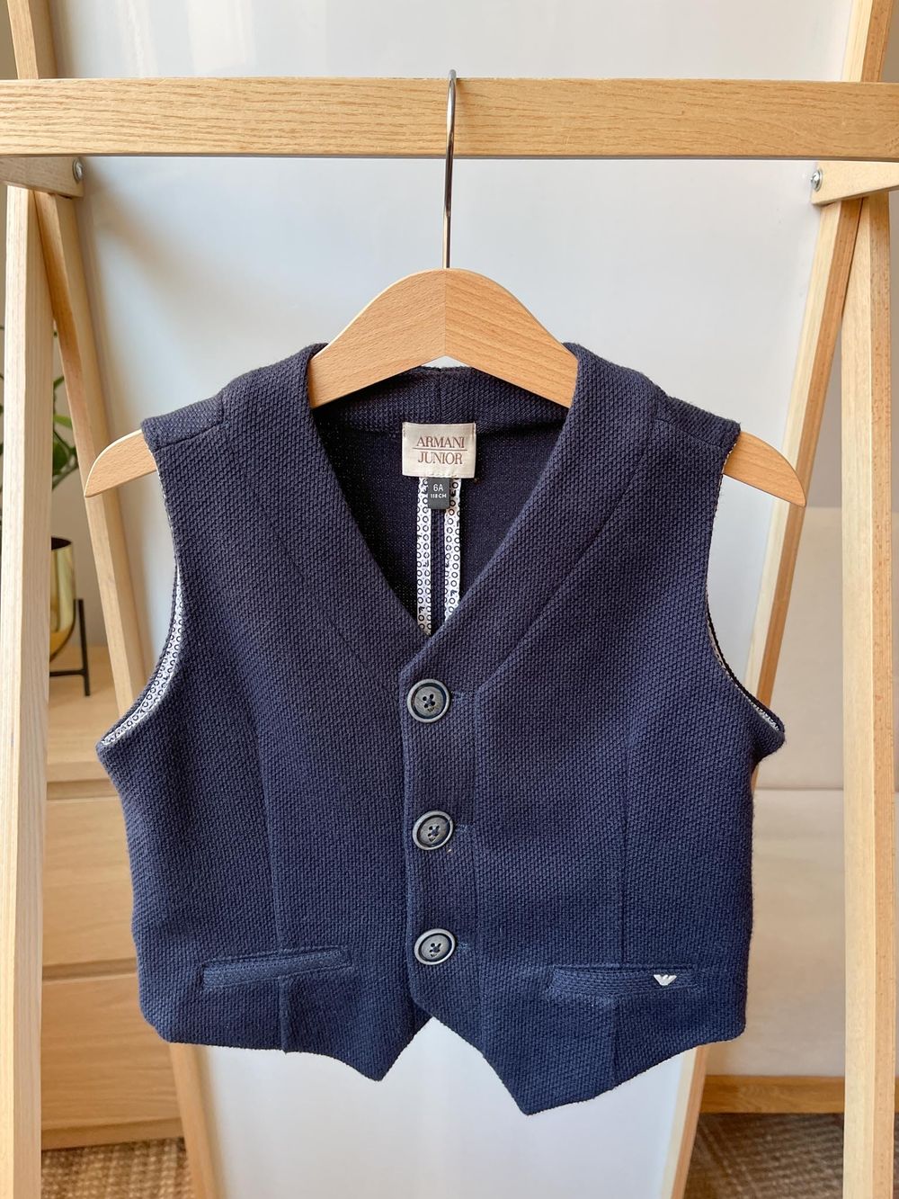 Жилет Armani, 116