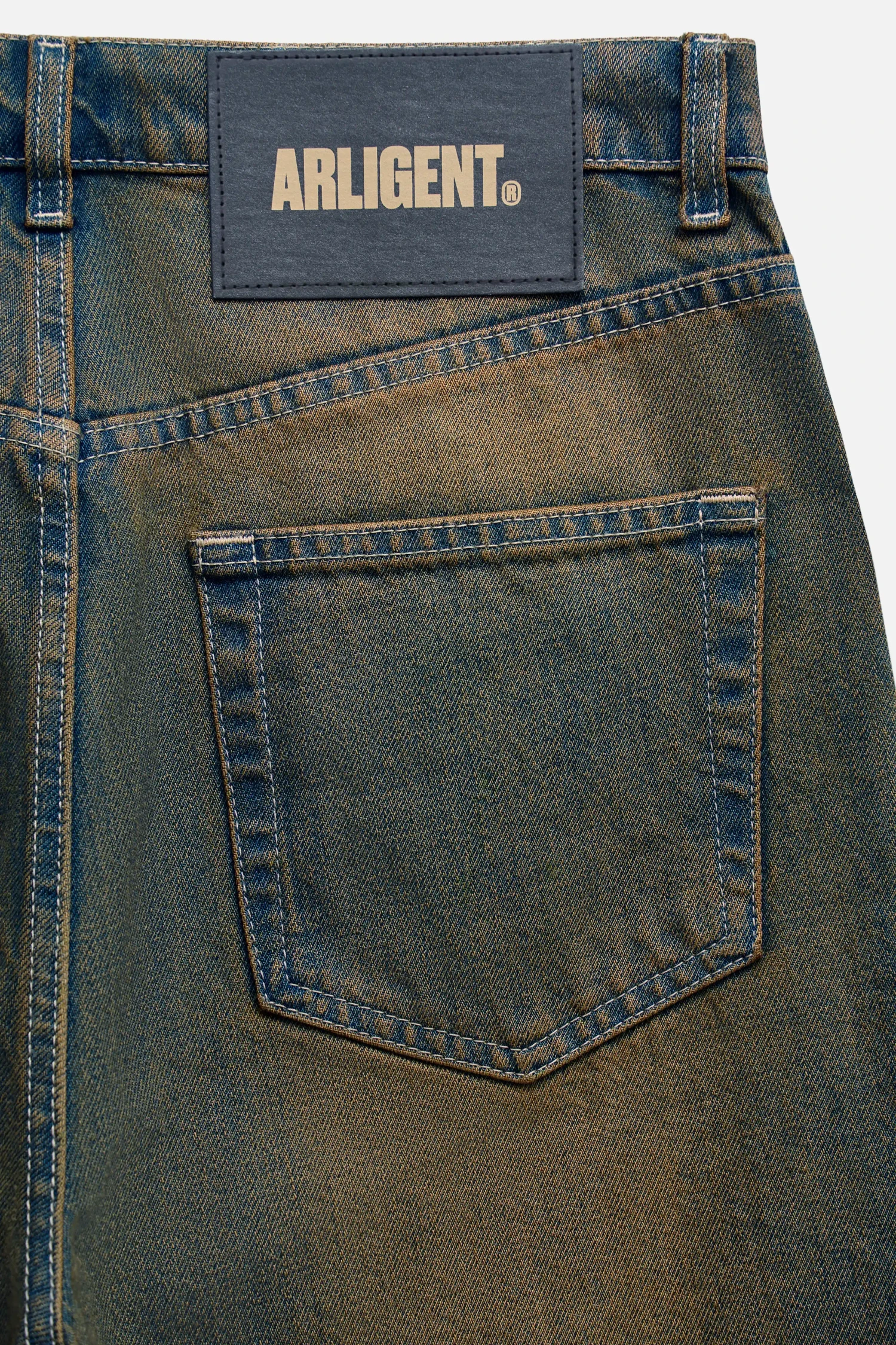 Джинсы bootcut с эффектом ржавчины