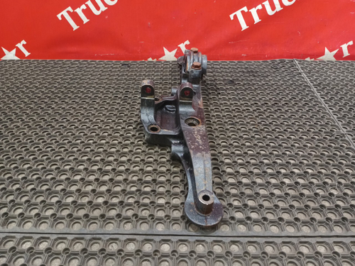 Кронштейн пневморессоры задний правый 2024г